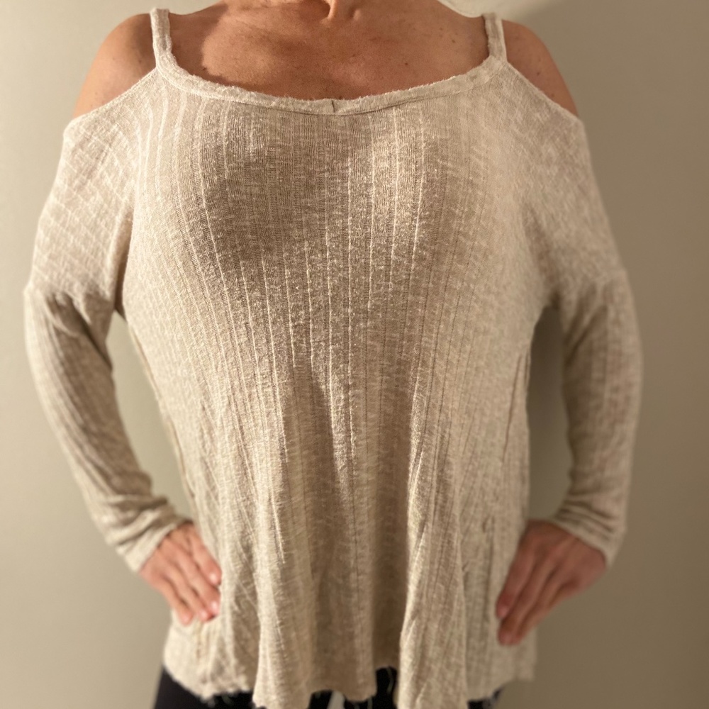 n / p  Long Sleeve Top